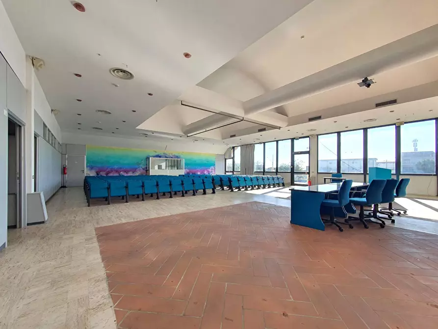 Immagine 5 di Ufficio in affitto  in viale Magna Grecia 194 a Catanzaro