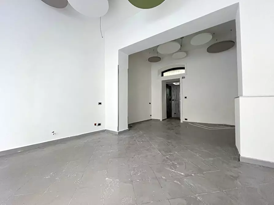 Immagine 3 di Negozio in vendita  in via Zara a Catanzaro