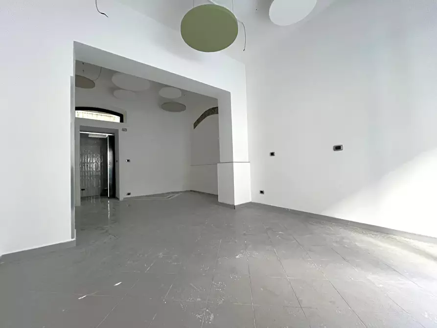 Immagine 4 di Negozio in vendita  in via Zara a Catanzaro