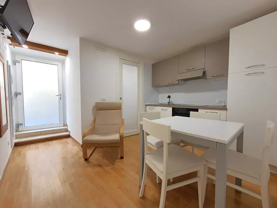 Immagine 5 di Appartamento in vendita  in Discesa Case Arse a Catanzaro