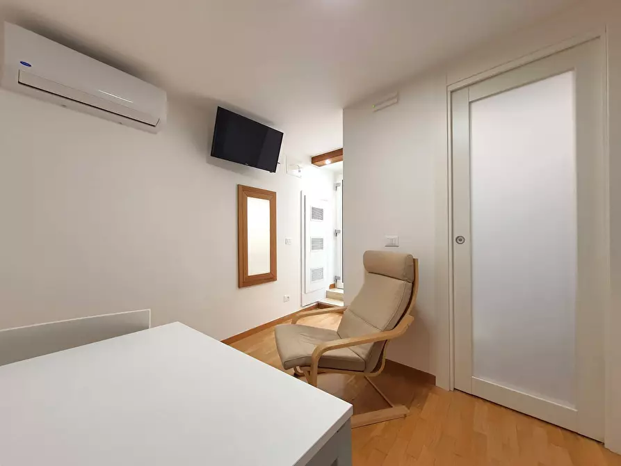 Immagine 4 di Appartamento in vendita  in Discesa Case Arse a Catanzaro