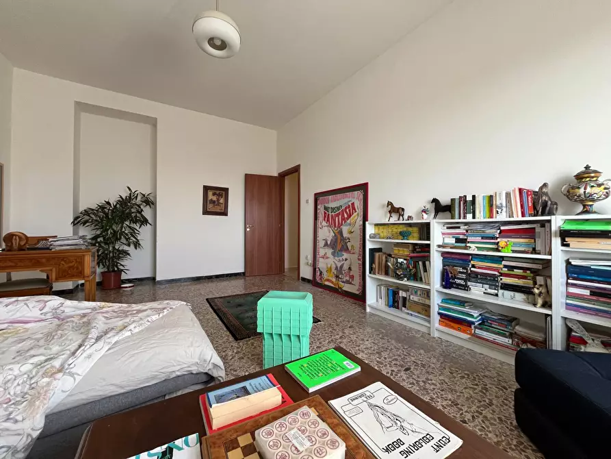 Immagine 11 di Appartamento in vendita  in via Sensales a Catanzaro