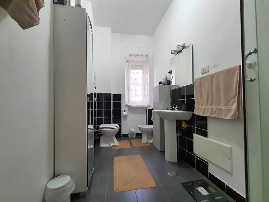 Immagine 10 di Appartamento in affitto  in via Carlo V a Catanzaro