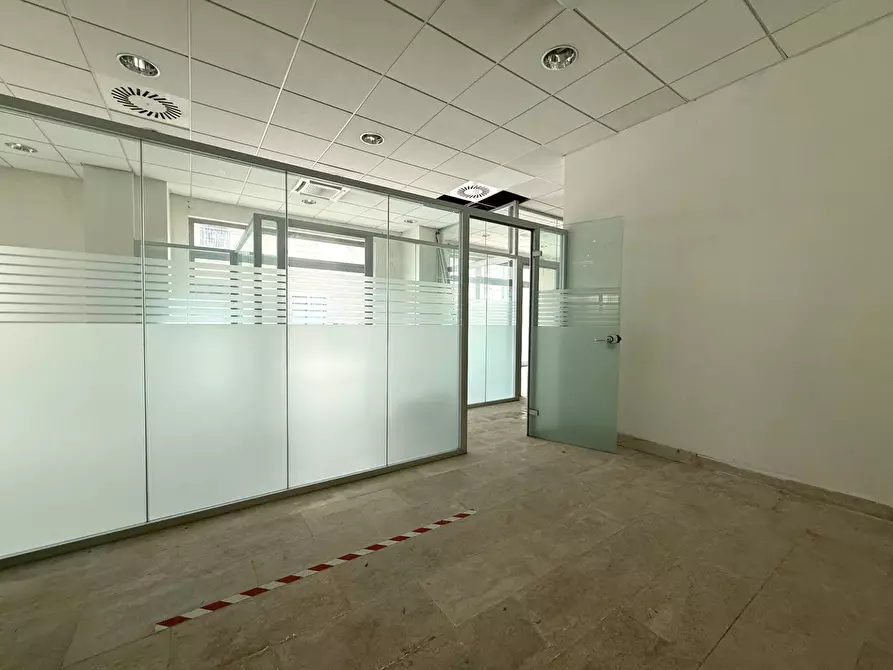 Immagine 4 di Ufficio in affitto  in via Nazario Sauro a Catanzaro