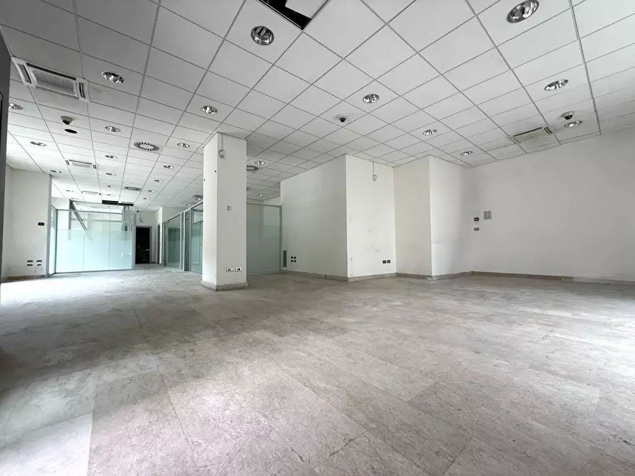 Immagine 12 di Ufficio in affitto  in via Nazario Sauro a Catanzaro