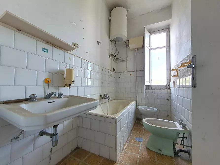 Immagine 6 di Appartamento in vendita  in via Francesco Acri a Catanzaro