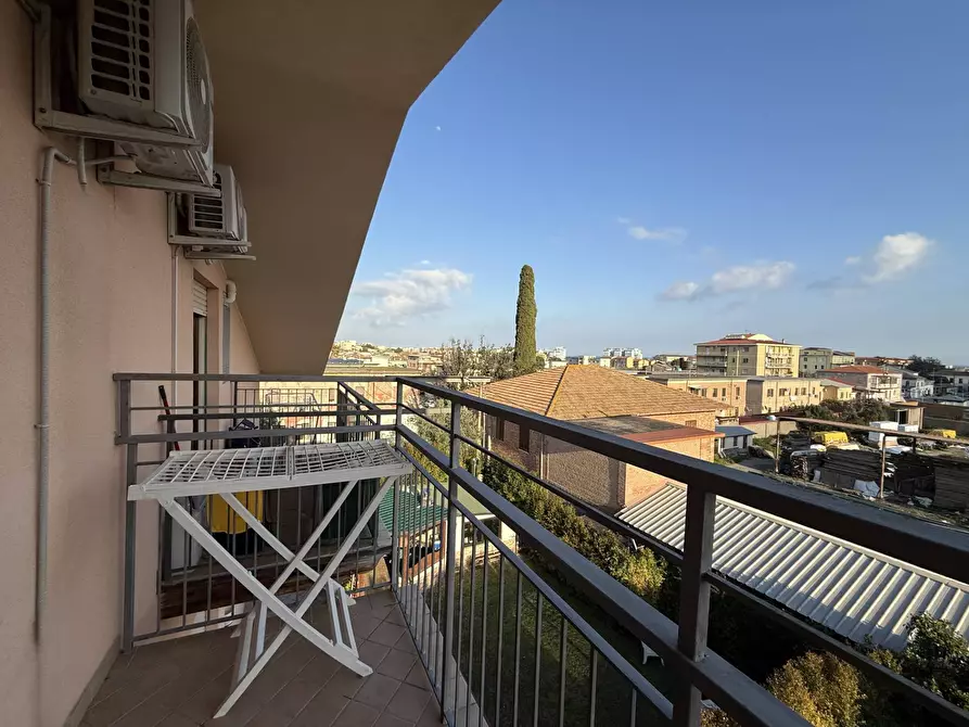 Immagine 4 di Appartamento in vendita  in Via Nazionale snc a Catanzaro