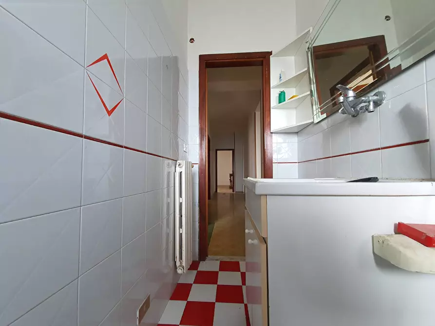 Immagine 12 di Appartamento in vendita  in viale Vincenzo De Filippis a Catanzaro