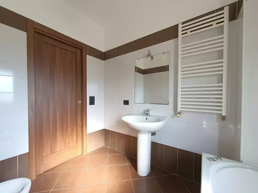 Immagine 17 di Villetta a schiera in vendita  in Via Padre Pietro da Settingiano a Amato