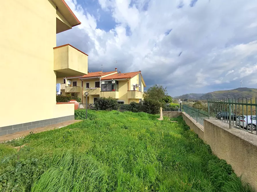 Immagine 34 di Villetta a schiera in vendita  in Via Padre Pietro da Settingiano a Amato