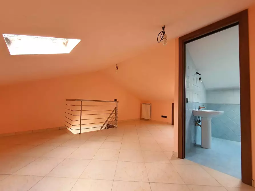 Immagine 26 di Villetta a schiera in vendita  in Via Padre Pietro da Settingiano a Amato