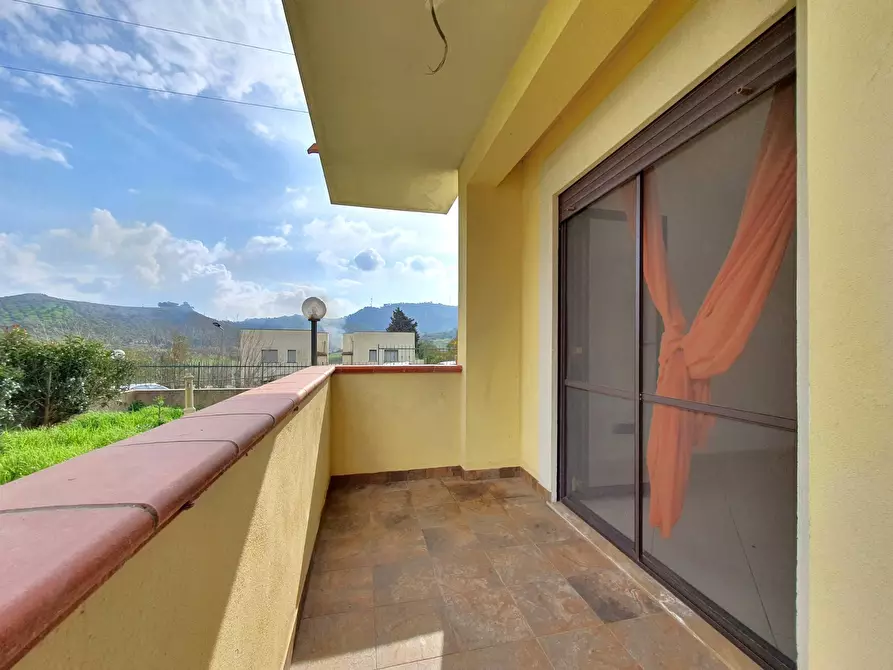 Immagine 3 di Villetta a schiera in vendita  in Via Padre Pietro da Settingiano a Amato