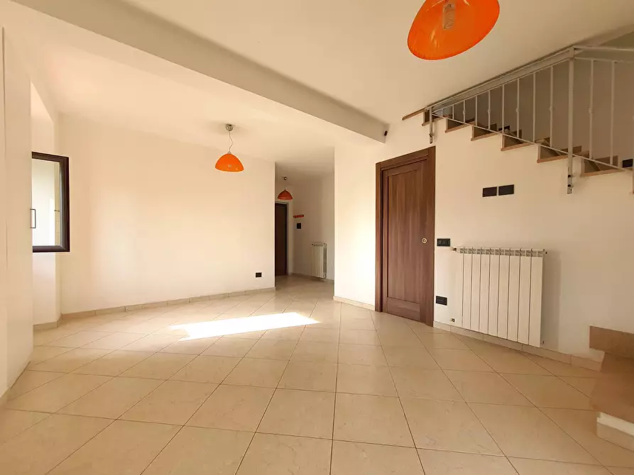 Immagine 6 di Villetta a schiera in vendita  in Via Padre Pietro da Settingiano a Amato