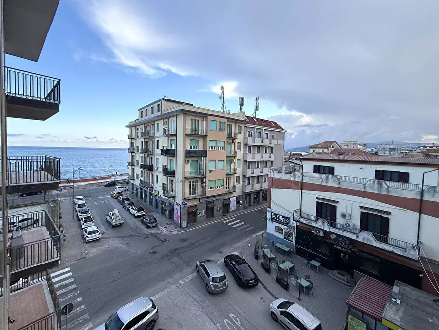 Immagine 13 di Appartamento in vendita  in via F. Caracciolo a Catanzaro