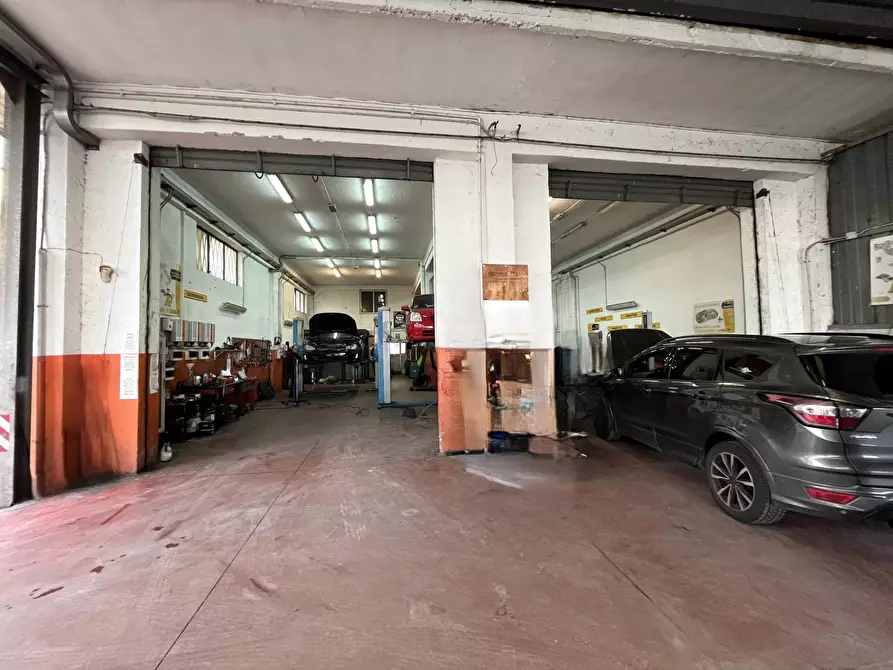 Immagine 2 di Capannone industriale in affitto  in Strada Statale 106 Jonica a Catanzaro