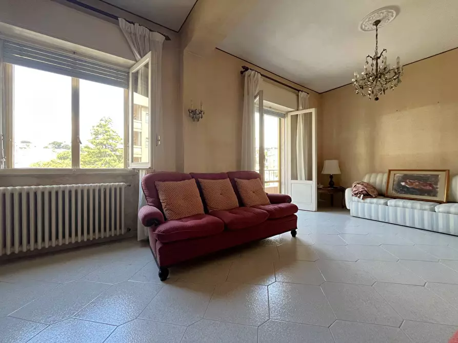 Immagine 7 di Appartamento in vendita  in viale Crotone a Catanzaro