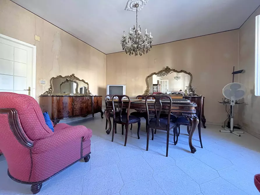 Immagine 8 di Appartamento in vendita  in viale Crotone a Catanzaro