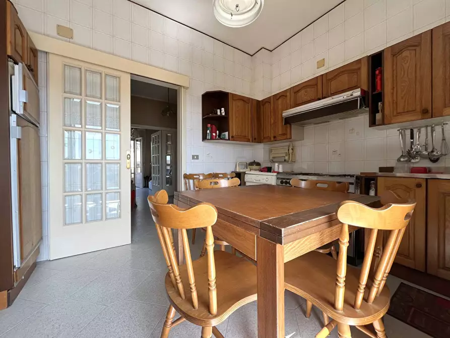 Immagine 13 di Appartamento in vendita  in viale Crotone a Catanzaro