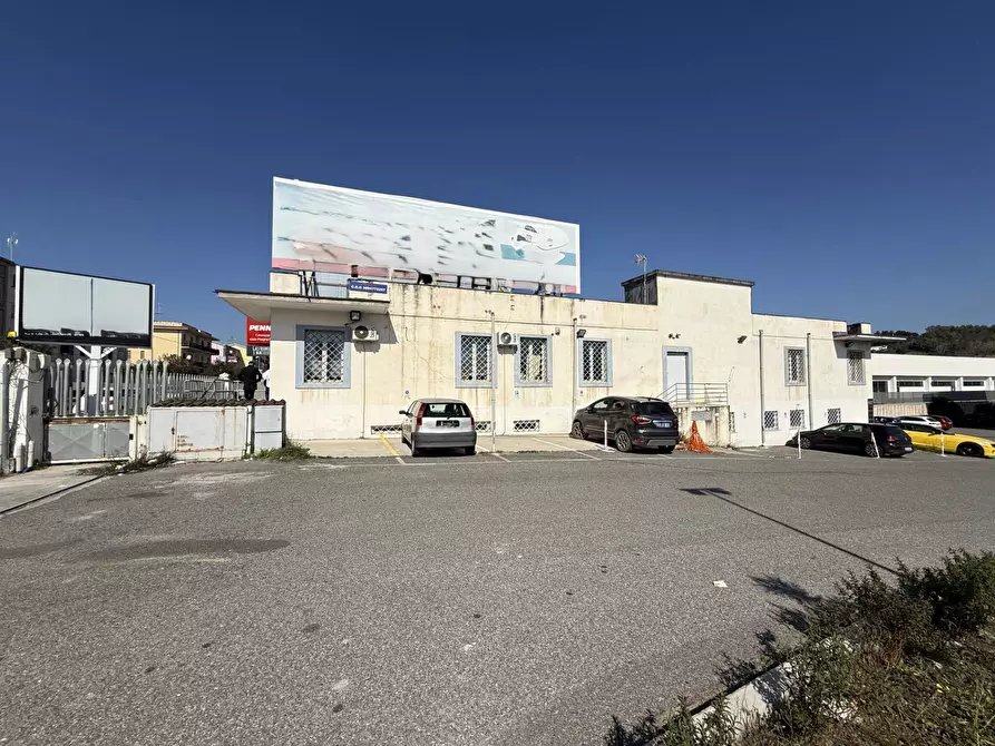 Immagine 2 di Palazzo in vendita  in viale Magna Grecia 215 a Catanzaro