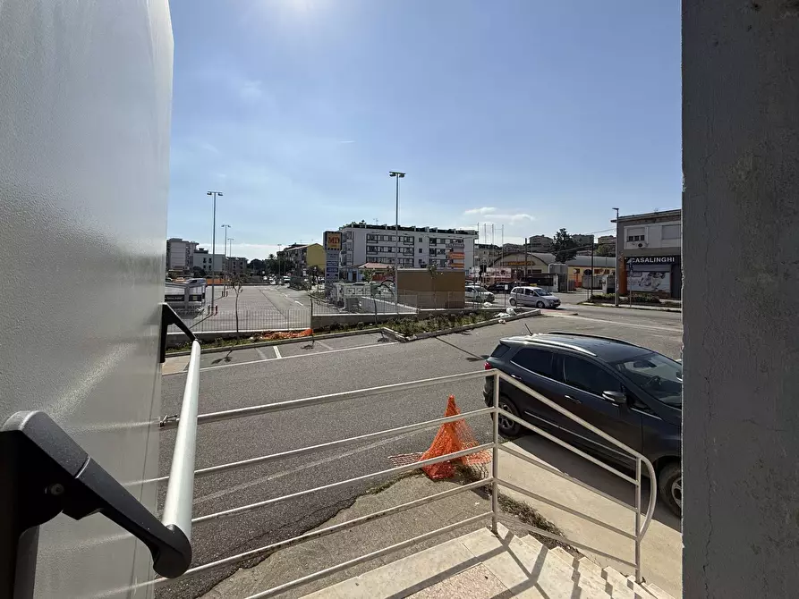 Immagine 16 di Palazzo in vendita  in viale Magna Grecia 215 a Catanzaro