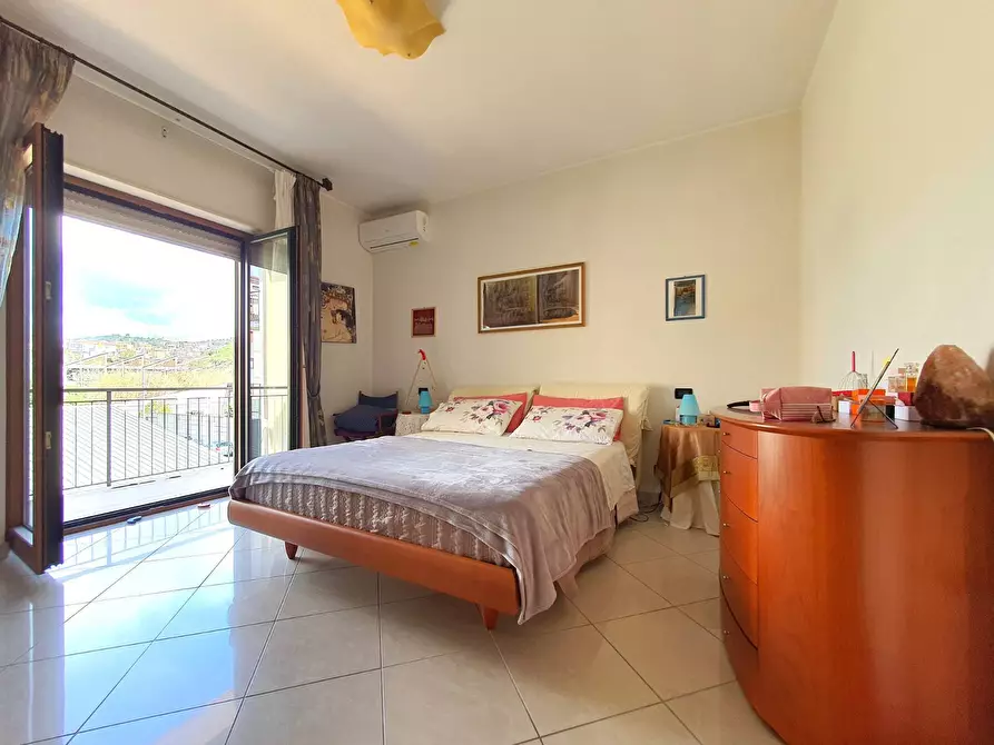 Immagine 12 di Appartamento in vendita  in via dei Conti Ruffo a Catanzaro