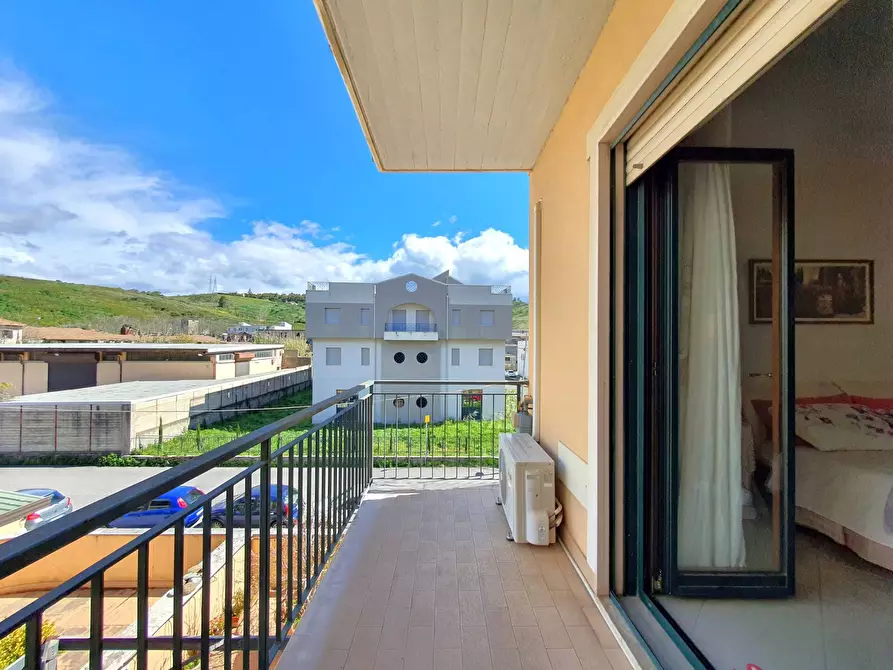 Immagine 13 di Appartamento in vendita  in via dei Conti Ruffo a Catanzaro