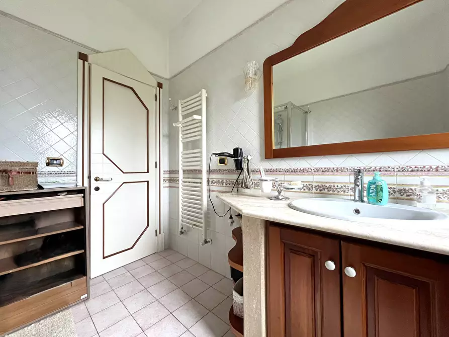 Immagine 14 di Casa semindipendente in vendita  in via dei Tulipani 32 a Catanzaro