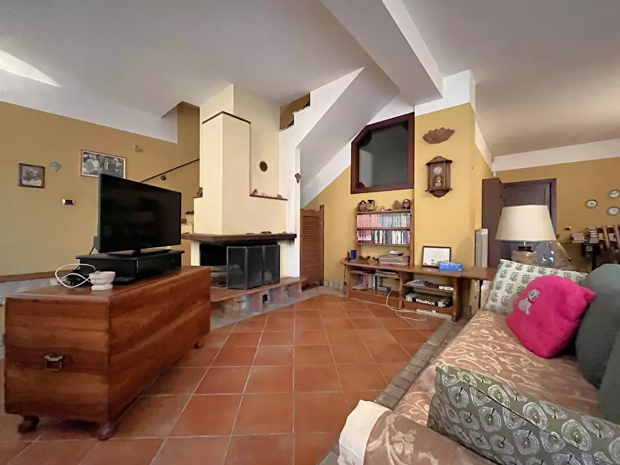 Immagine 20 di Casa semindipendente in vendita  in via dei Tulipani 32 a Catanzaro