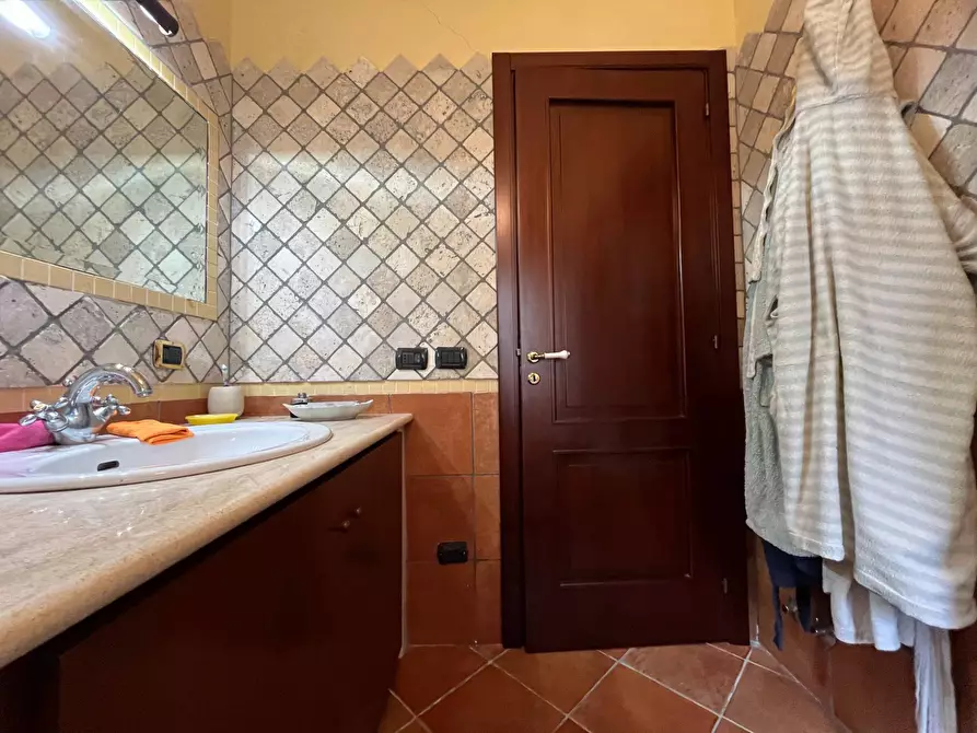 Immagine 22 di Casa semindipendente in vendita  in via dei Tulipani 32 a Catanzaro