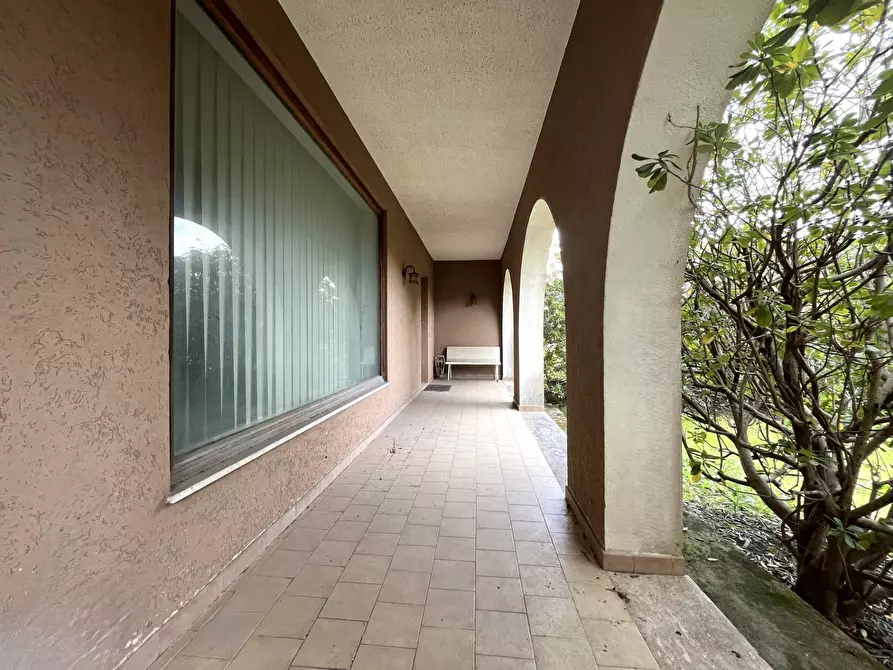 Immagine 5 di Villa in vendita  in Corso Bernardino Telesio 80 a Amato