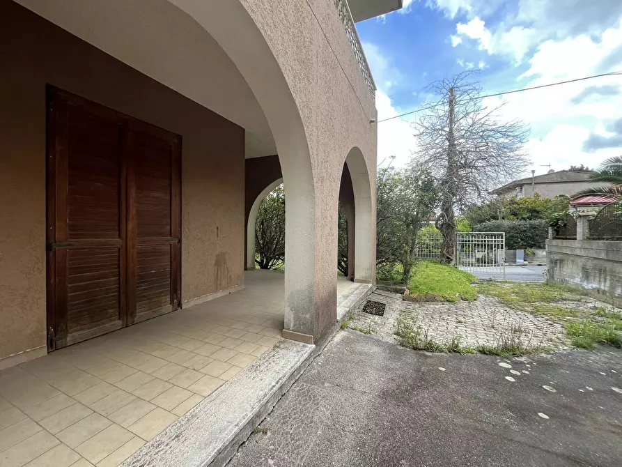 Immagine 6 di Villa in vendita  in Corso Bernardino Telesio 80 a Amato