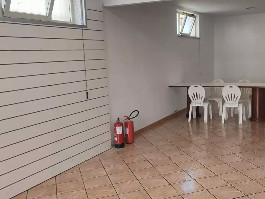 Immagine 3 di Negozio in affitto  in Viale Crotone 202 a Catanzaro