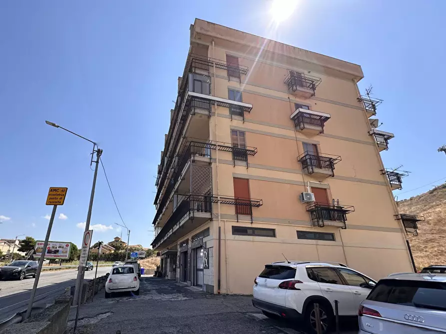 Immagine 1 di Appartamento in vendita  in Via Emilia 56 a Catanzaro