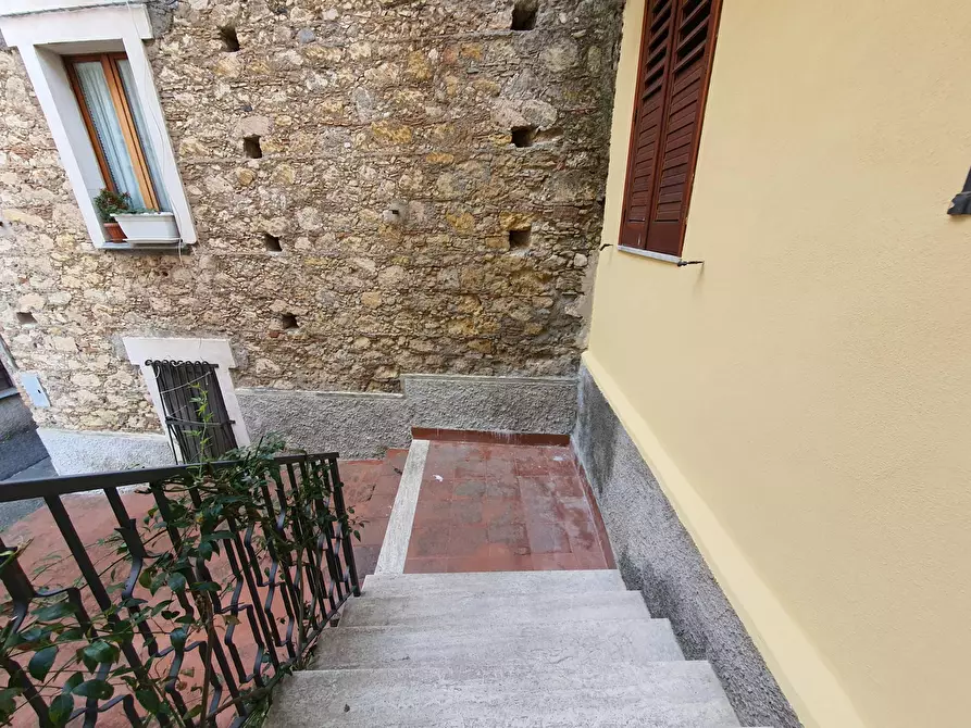 Immagine 17 di Casa semindipendente in vendita  in via Nuova a Catanzaro