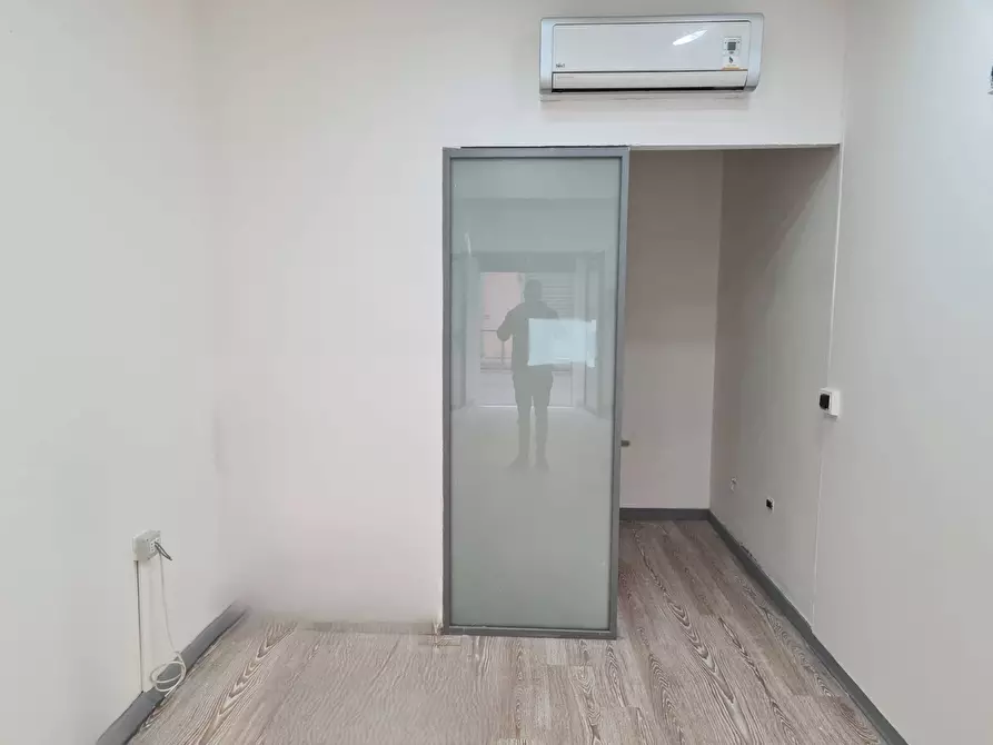 Immagine 6 di Negozio in affitto  in via Corace 14 a Catanzaro