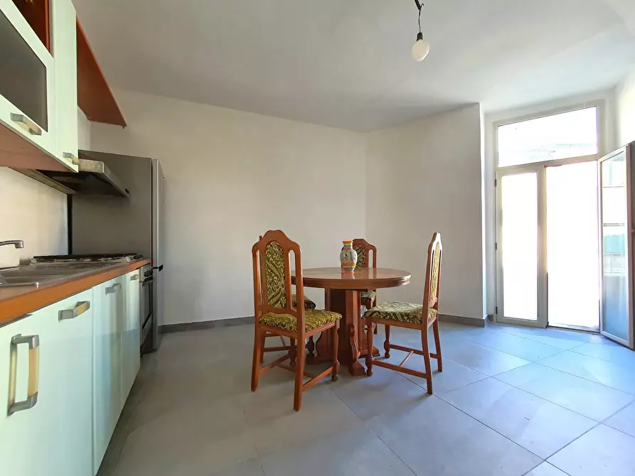 Immagine 3 di Appartamento in vendita  in via Vincenzo Ciaccio a Catanzaro