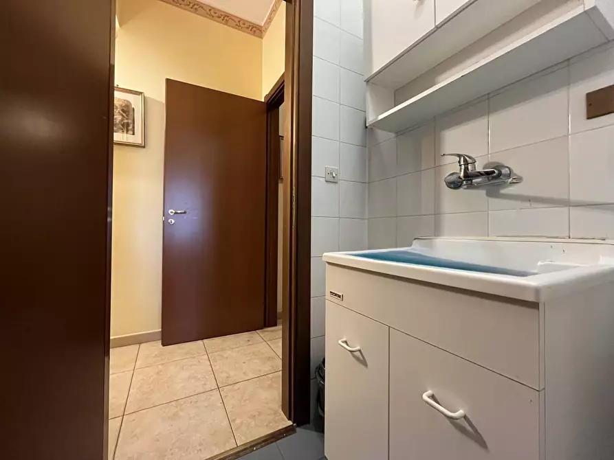 Immagine 14 di Appartamento in vendita  in Via Bezzecca 1/A a Catanzaro