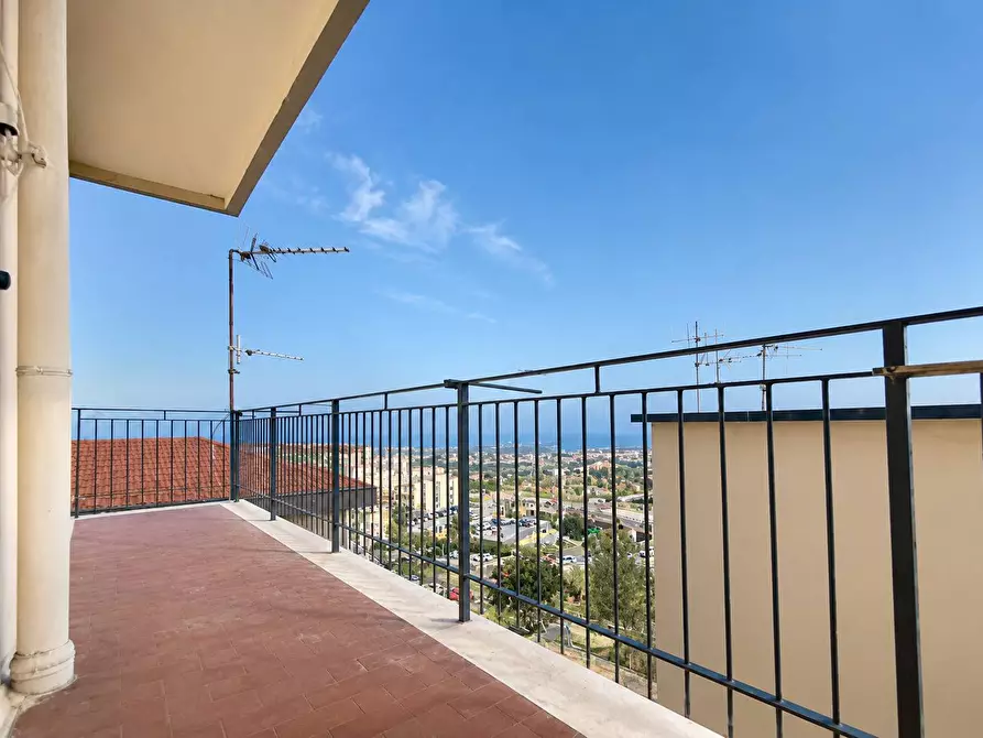 Immagine 7 di Appartamento in vendita  in via Madonna dei Cieli 16 a Catanzaro