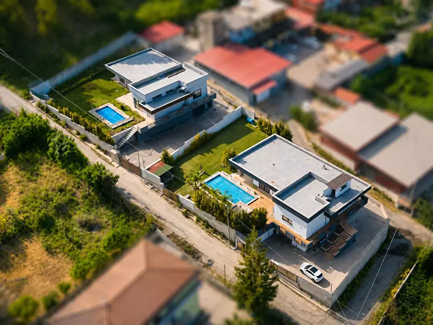 Immagine 7 di Villa in vendita  in via Formia 36 a Catanzaro