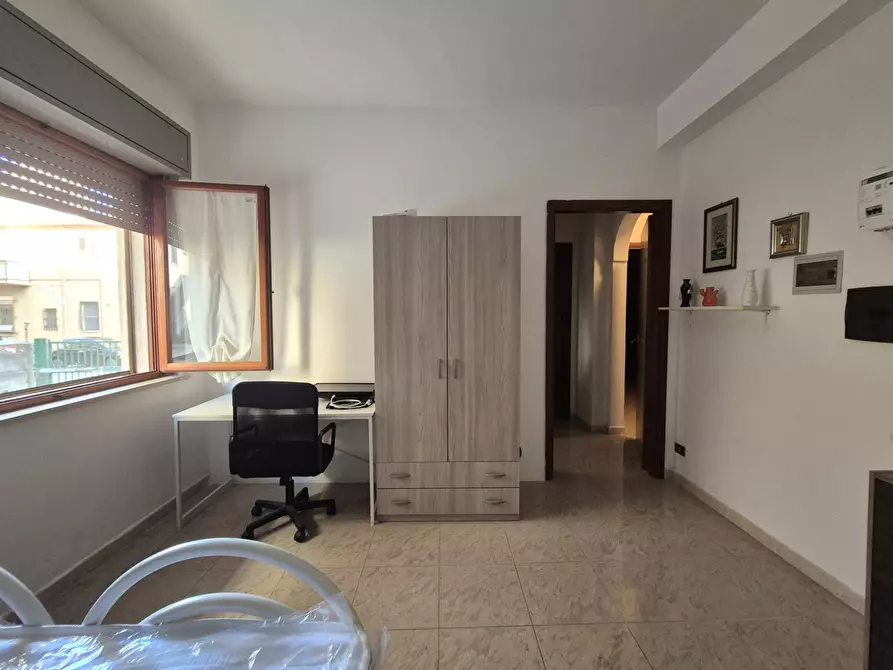Immagine 15 di Camera in affitto  in Viale Crotone 19 a Catanzaro