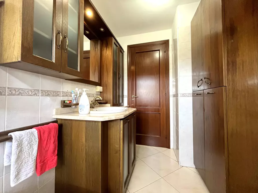 Immagine 19 di Appartamento in affitto  in Viale Crotone 147 a Catanzaro