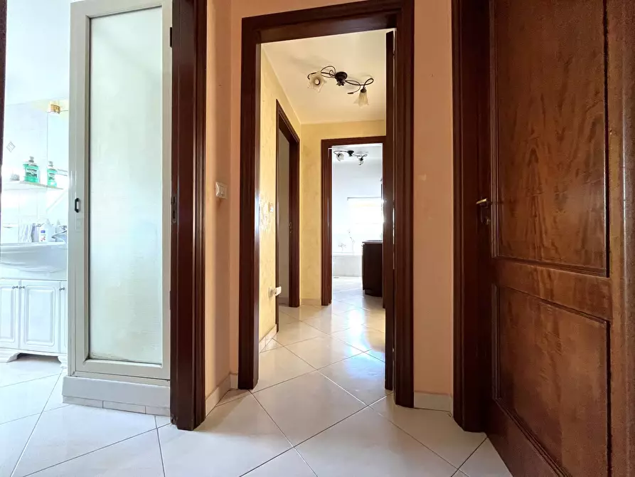 Immagine 10 di Appartamento in affitto  in Viale Crotone 147 a Catanzaro