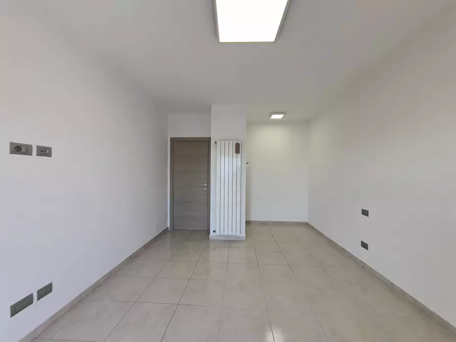 Immagine 10 di Appartamento in affitto  in via Domenico Marincola Pistoia a Catanzaro