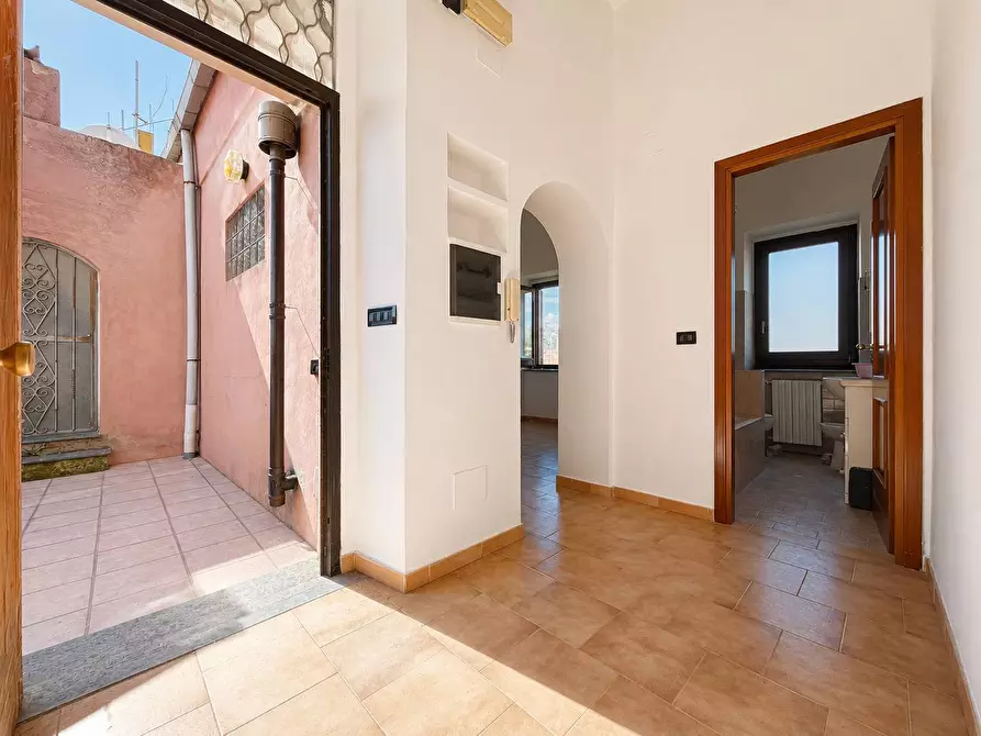 Immagine 4 di Casa indipendente in vendita  in Via Lombardia a Catanzaro