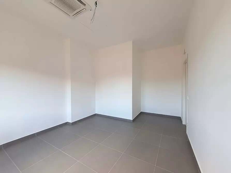 Immagine 5 di Ufficio in affitto  in via Francesco Acri a Catanzaro