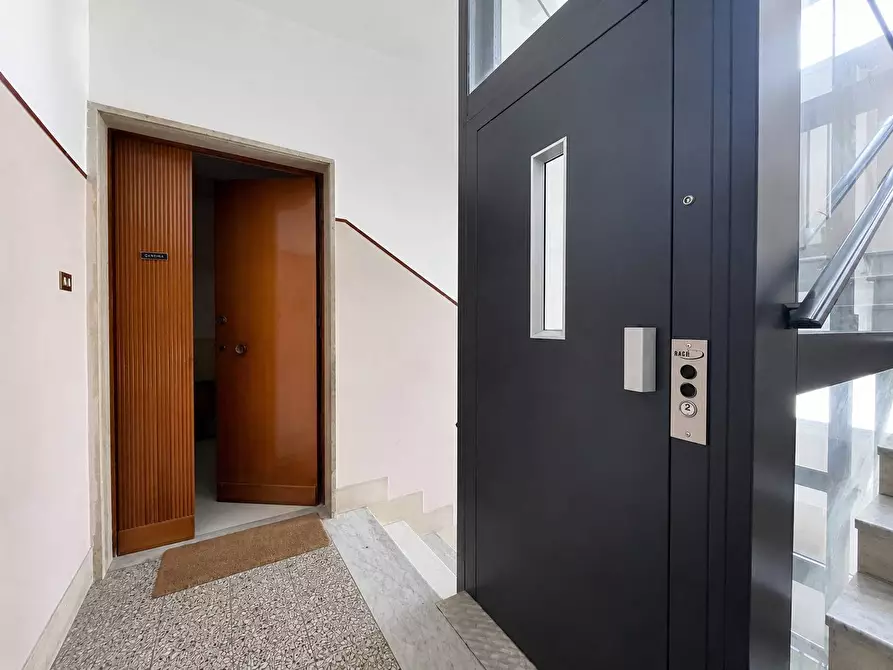 Immagine 20 di Appartamento in vendita  in viale Crotone a Catanzaro