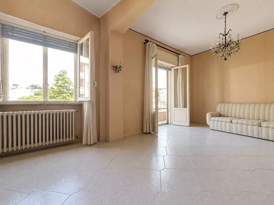 Immagine 4 di Appartamento in vendita  in viale Crotone a Catanzaro