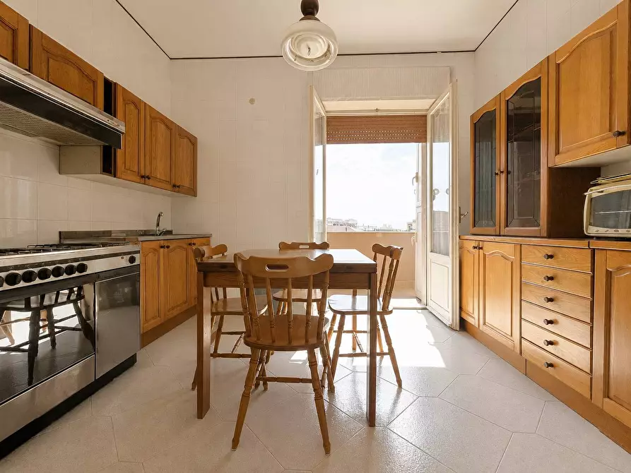 Immagine 5 di Appartamento in vendita  in viale Crotone a Catanzaro
