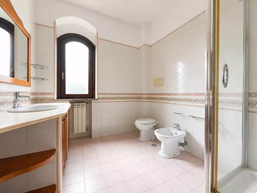 Immagine 12 di Casa semindipendente in vendita  in via dei Tulipani 32 a Catanzaro