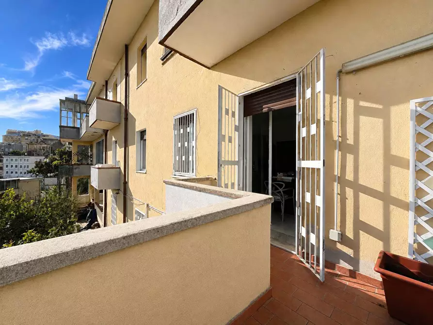 Immagine 6 di Appartamento in vendita  in via Sensales a Catanzaro